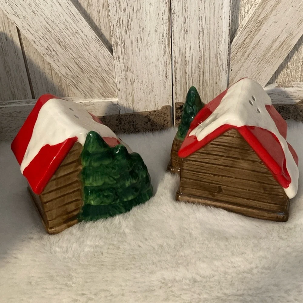 Dolly Parton Ceramic Cabin Salt and Pepper Shakers